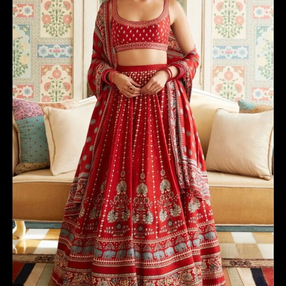 Red anita dongre lengha - Picture 1 of 2